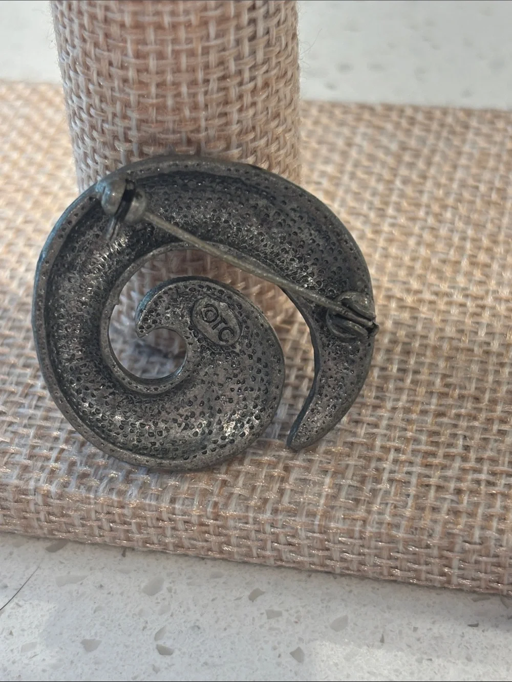 Vintage OTC International Modernist Swirl Brooch Black Enamel Rhinestone Pin